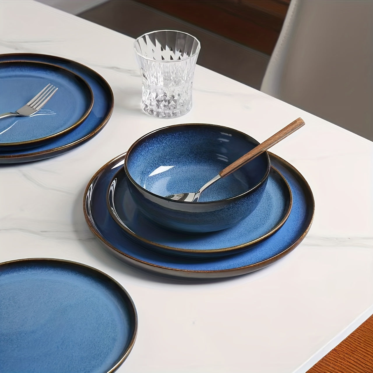 ALOFMO 12pcs Elegant Navy Blue & Golden Accent Dinnerware Set - Stoneware Ceramic Plates, Salad Plates & Bowls, Scratch-Resistant & Anti-Slip, Microwave & Dishwasher Safe, Elegant Deep Blue Glaze, Ideal for Everyday & Formal Dining